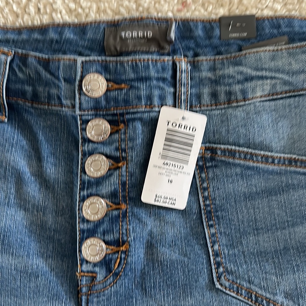 Torrid Jeans - Picture 2 of 2